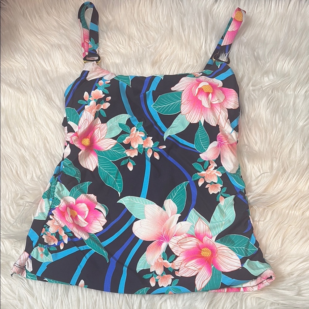 NWOT La Blanca Nightfall Blooms Underwire Tankini Swim Top Only Size 4